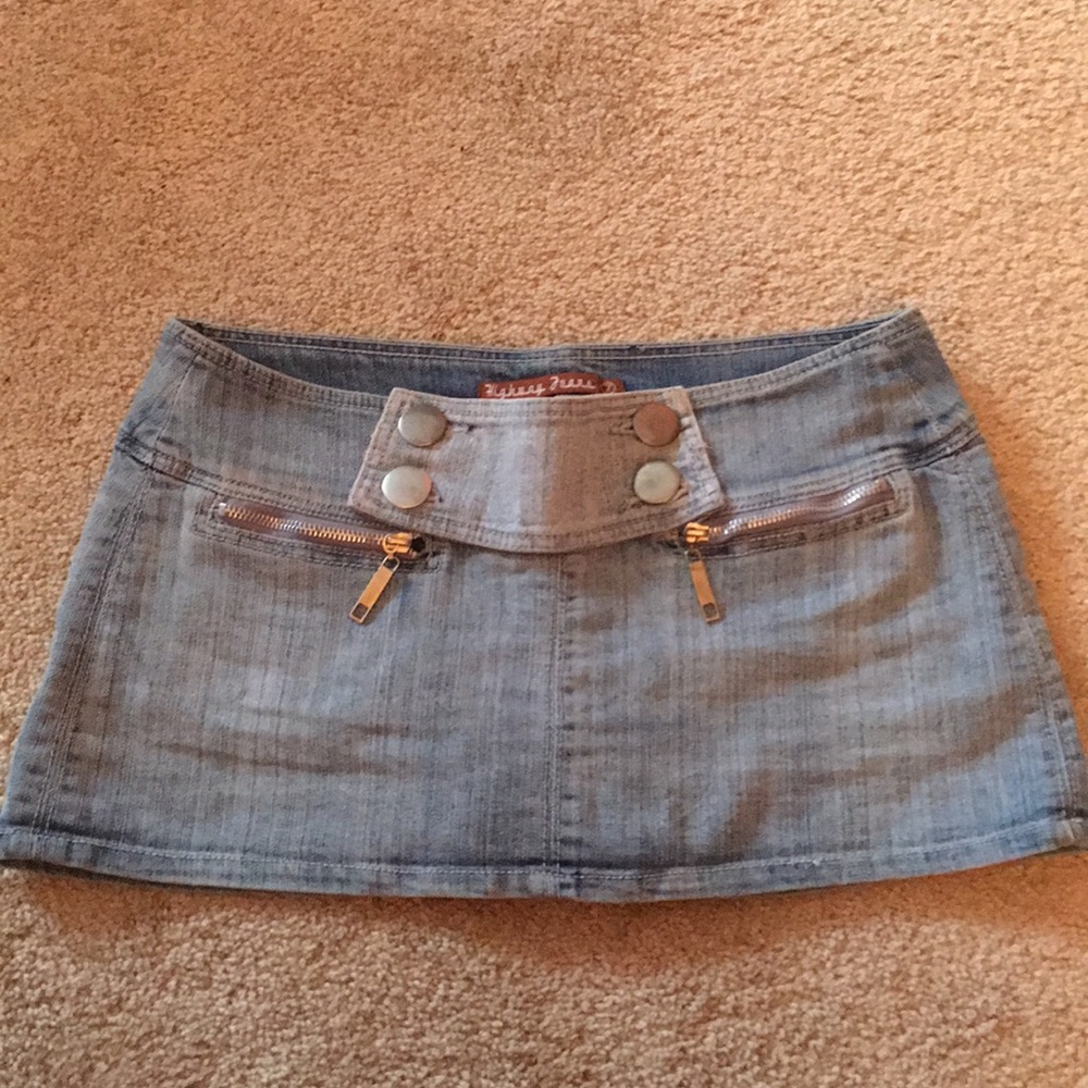 Skirt shirts